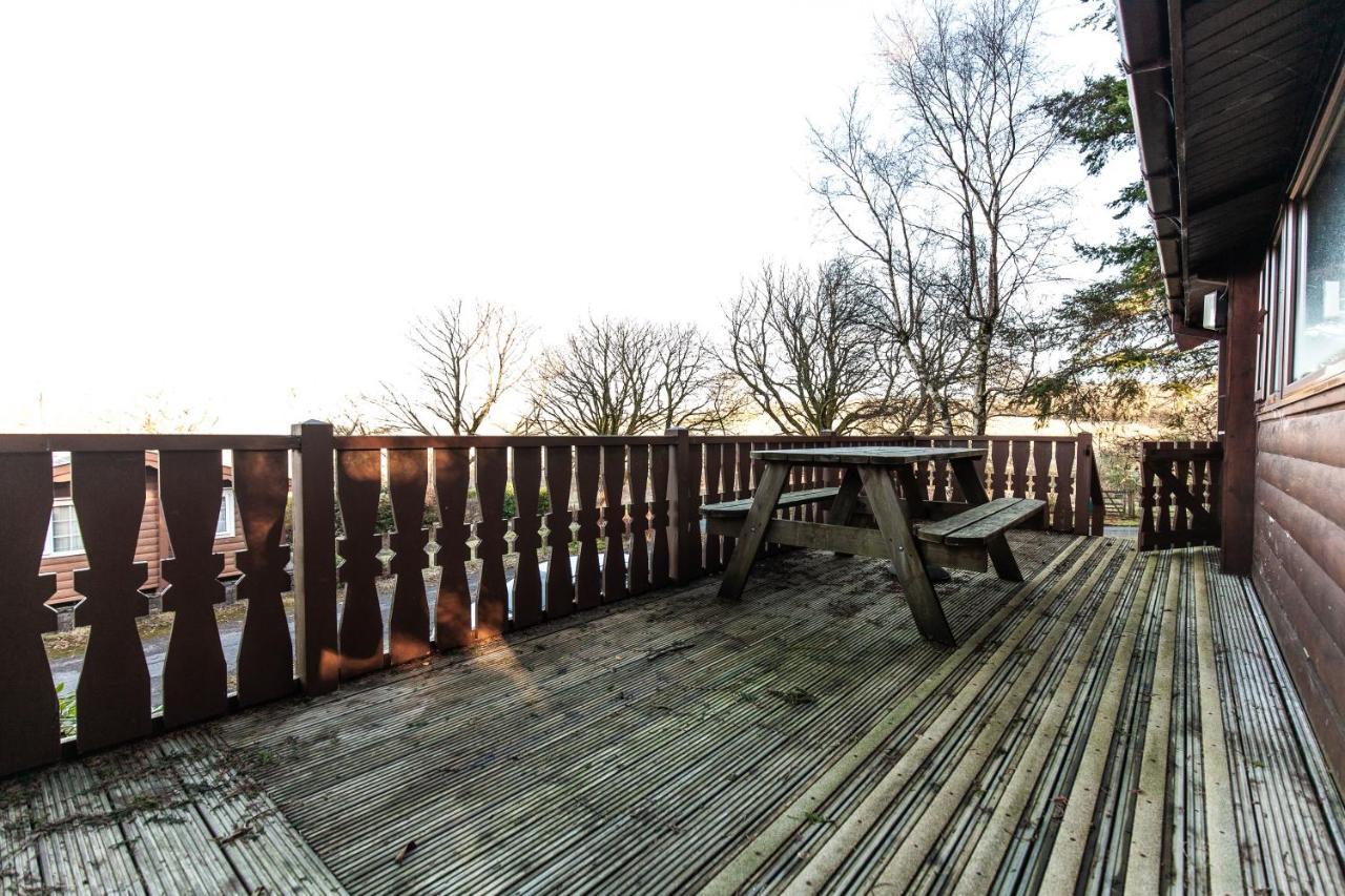 Rustic Log Cabin In Snowdonia By Seren Short Stays Trawsfynydd المظهر الخارجي الصورة