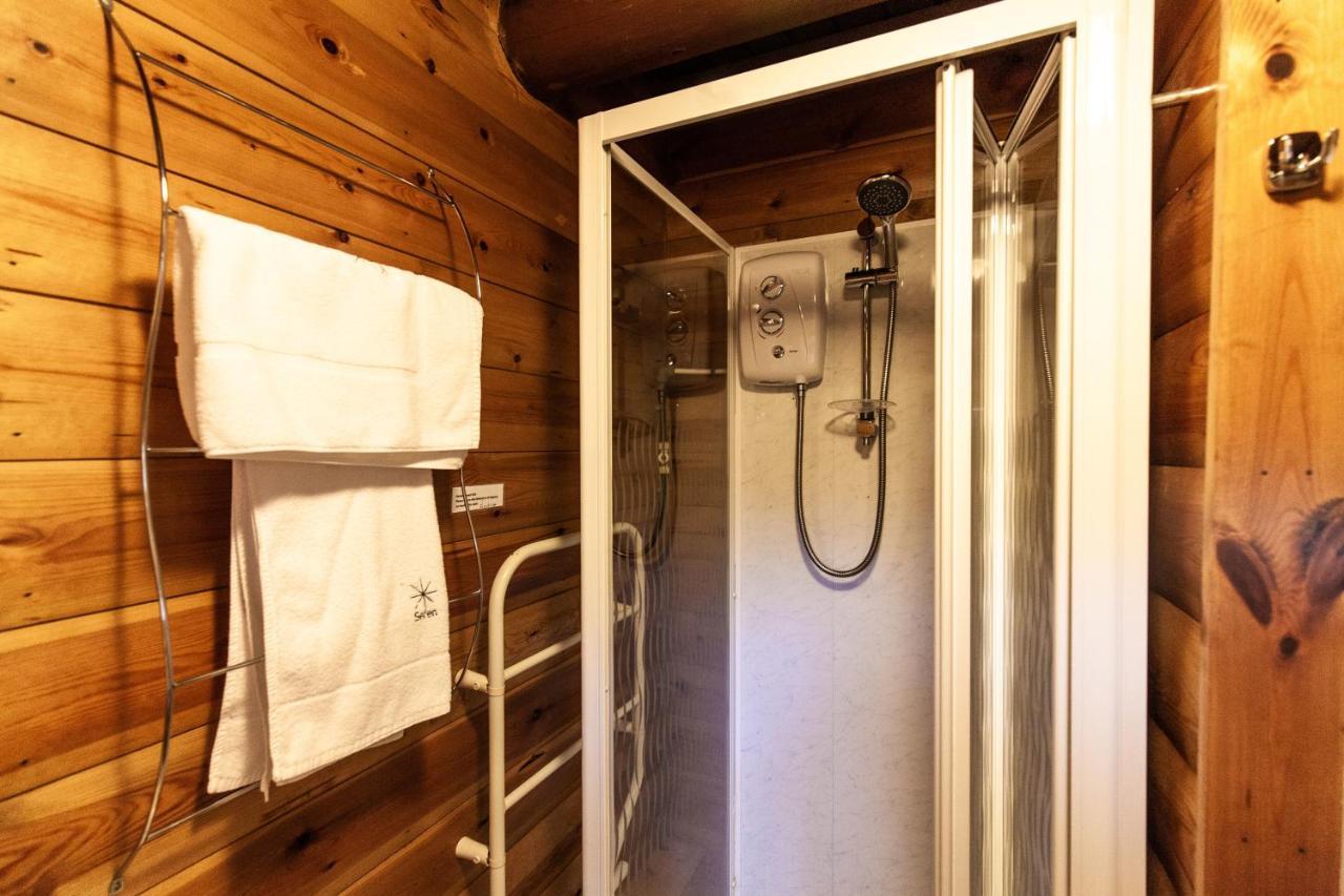 Rustic Log Cabin In Snowdonia By Seren Short Stays Trawsfynydd المظهر الخارجي الصورة
